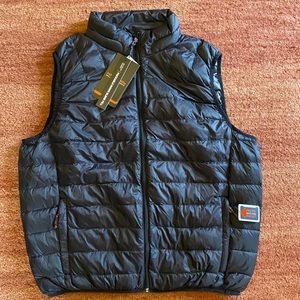 Men’s insulated black puffer vest NEW!
